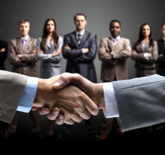 電子商務與商務信息咨詢 數字時代的商業雙引擎